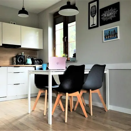 아파트 Blizej Chmur Blisko Centrum 카르파츠